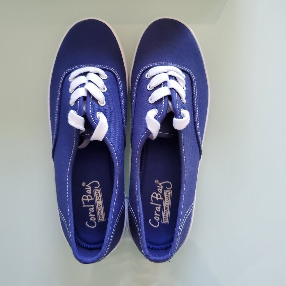 Shoes - Picture 4 of 4